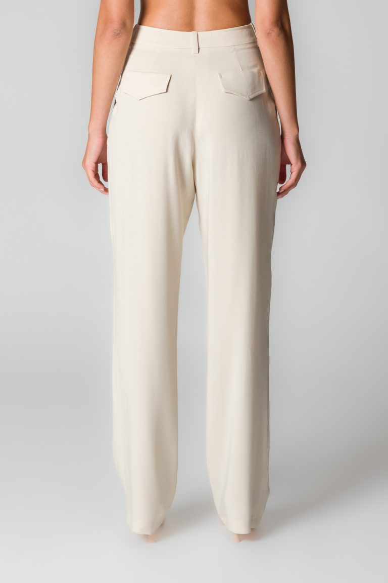 Pantaloni donna con pinces in viscosa sand - immagine 3