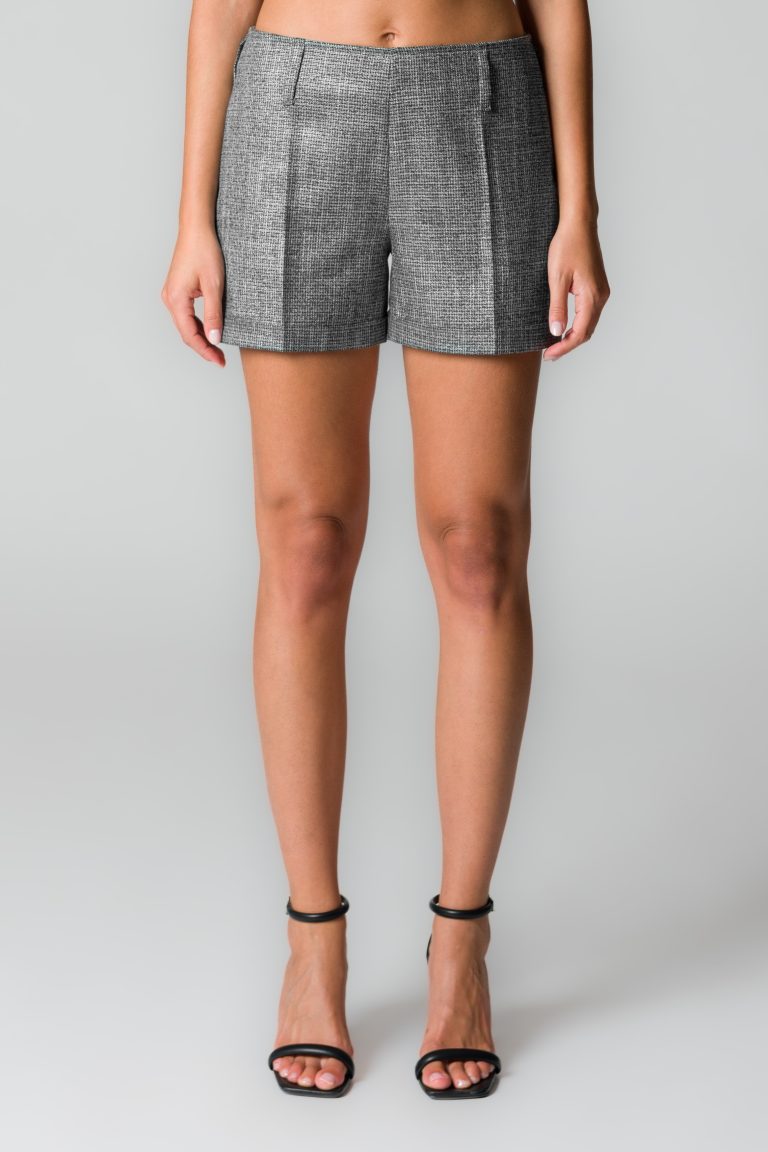 Shorts donna grigi vita bassa e in viscosa - immagine 2
