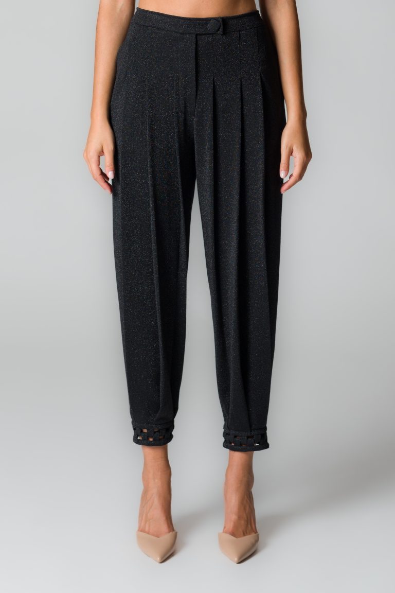 Pantaloni donna a gamba ampia con pinces neri - immagine 2