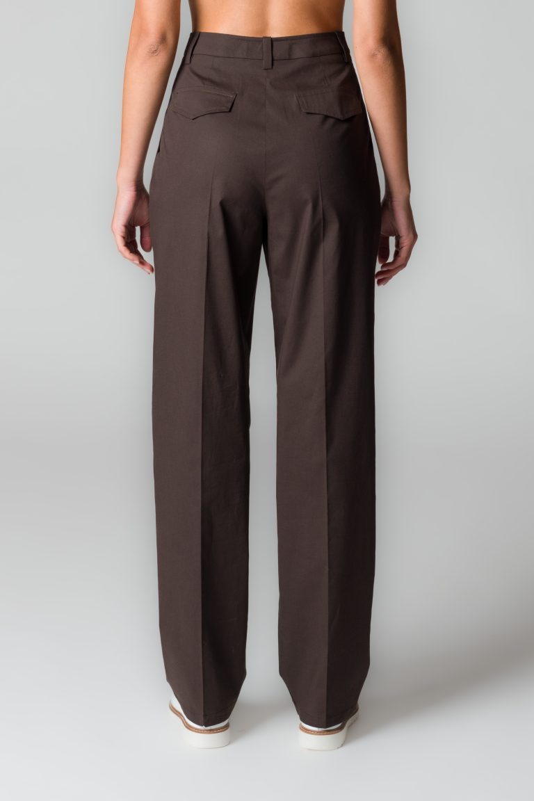 Pantaloni donna in cotone marrone con pinces - immagine 3