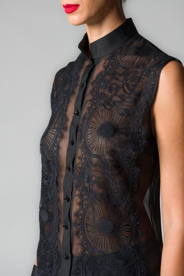 Camicia donna nera in voile con pizzo - immagine 4